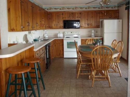 Pelican Shores Breezy Point Exterior photo