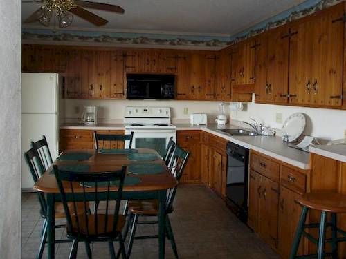 Pelican Shores Breezy Point Exterior photo